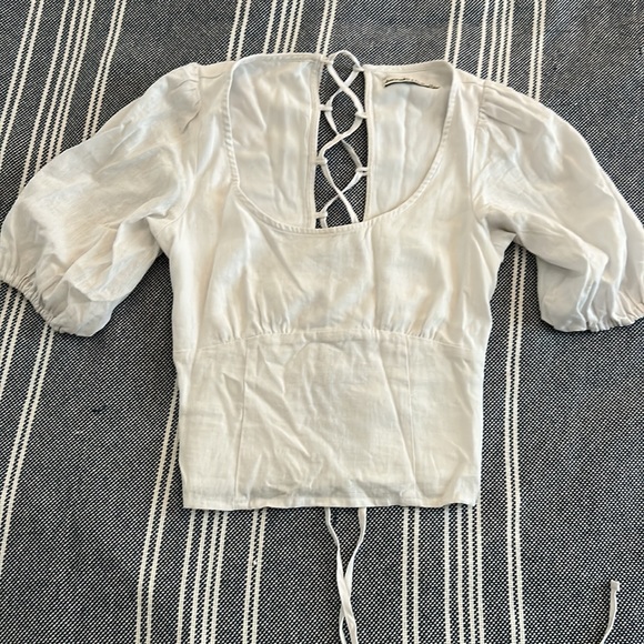 Tie Back Linen Top - Picture 2 of 2